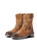 Tan Lug Sole Boot