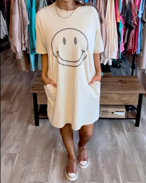 Washed Smiley T-Shirt Dress - *3//COLORS*